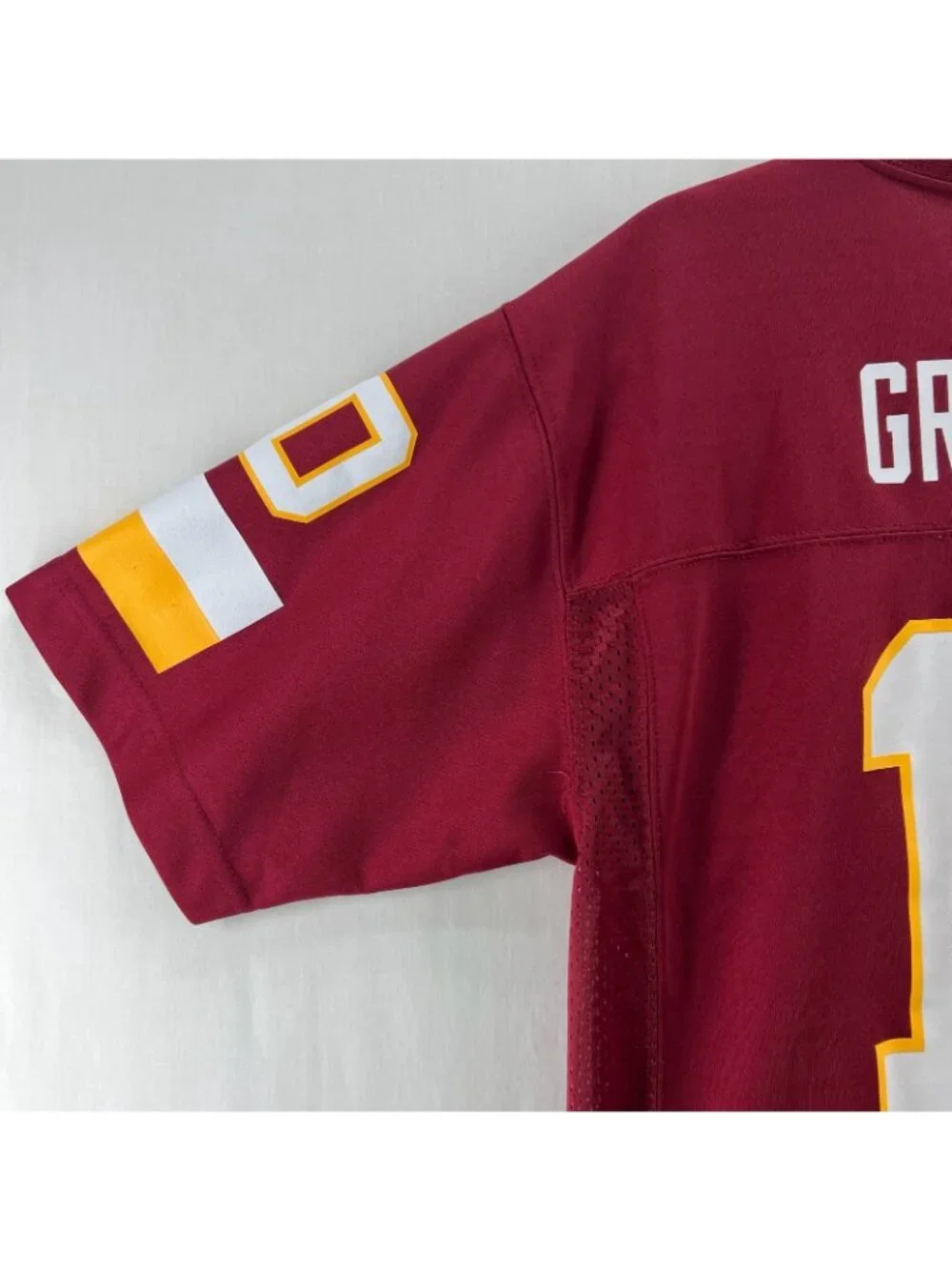 NFL Washington Redskins RG3 Jersey Youth L Griffin III 10 Football Fan Burgundy - Picture 8 of 11